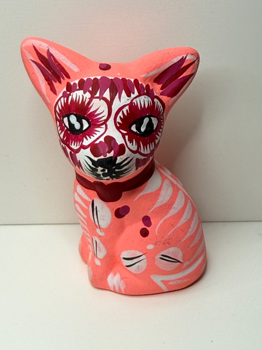 UV glowing Mexico ceramic Hand-Painted pottery miniature Cat Figurine day dead